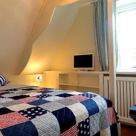 Haus Windrose Дом отдыха Wrixum